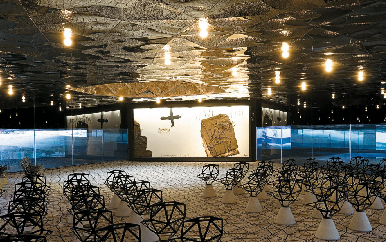 开云（中国） - 坐具|餐椅|办公家具|设计师家具|几何餐椅